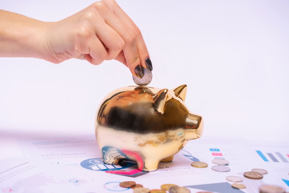 Winter Emergency Fund: Emergency Fund in Winter: Cash to Keep Before Spring