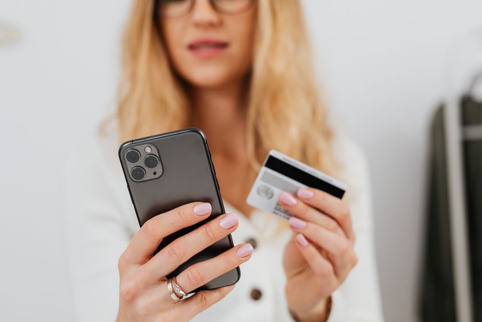 7 Credit Card Mistakes That Tanked My Score (Avoid These)