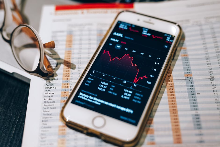 Fidelity Go Vs Schwab Intelligent Portfolios: First Robo-Advisor Account: Fidelity Go vs. Schwab in 2026
