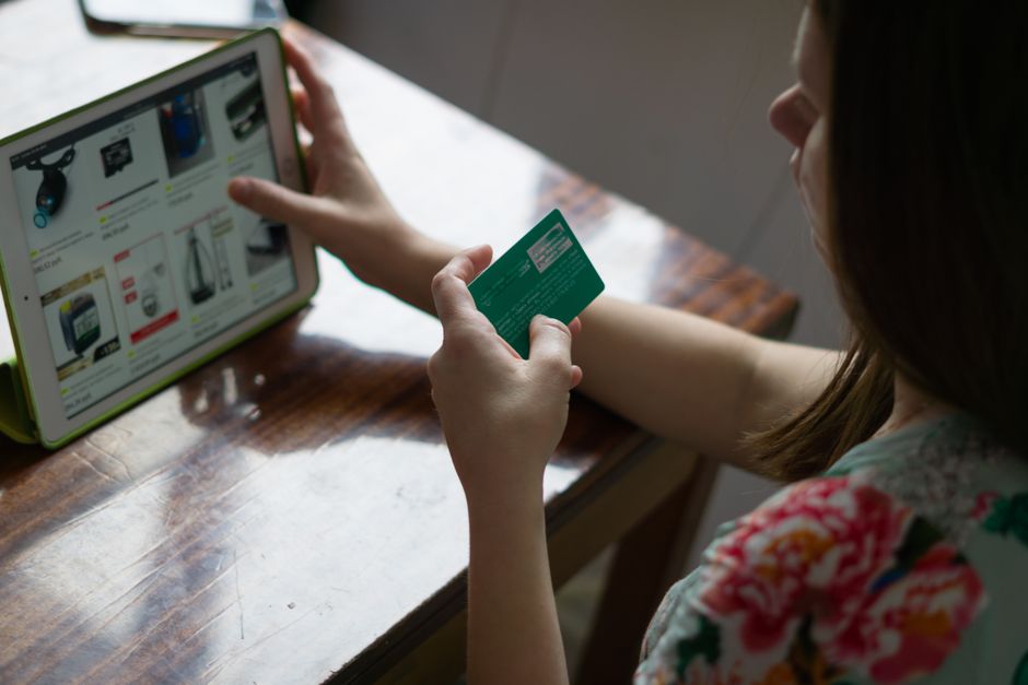 Increase Credit Score By 100 Points In 6 Months: How to Increase Your Credit Score by 100 Points in 6 Months