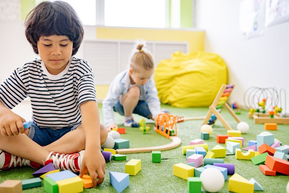 Splitting Summer Childcare And Camp Costs: I Built a Fair Summer Childcare Cost Plan That Works