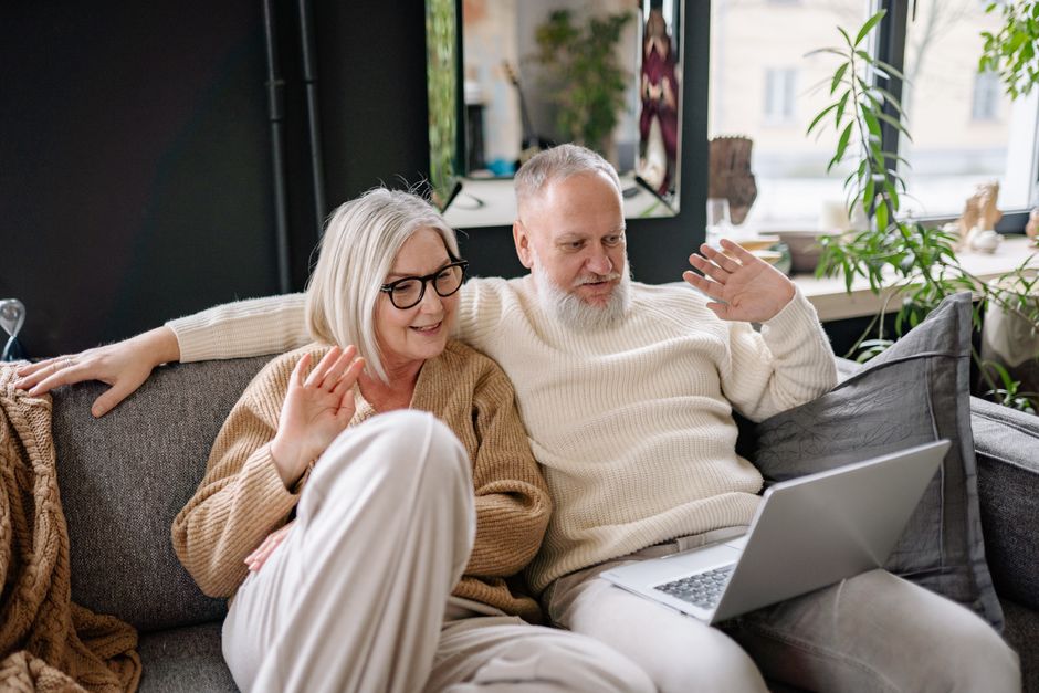Vanguard Target Retirement Vs Fidelity Freedom Funds Early Retirement: Vanguard Target Retirement vs Fidelity Freedom Funds for Early Retirement in 2026